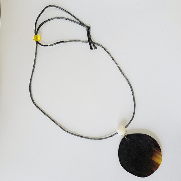 White/Black/Tan Genuine Buffalo Horn 2 Disk Pendant Necklace on Cord - Picture 5 of 7